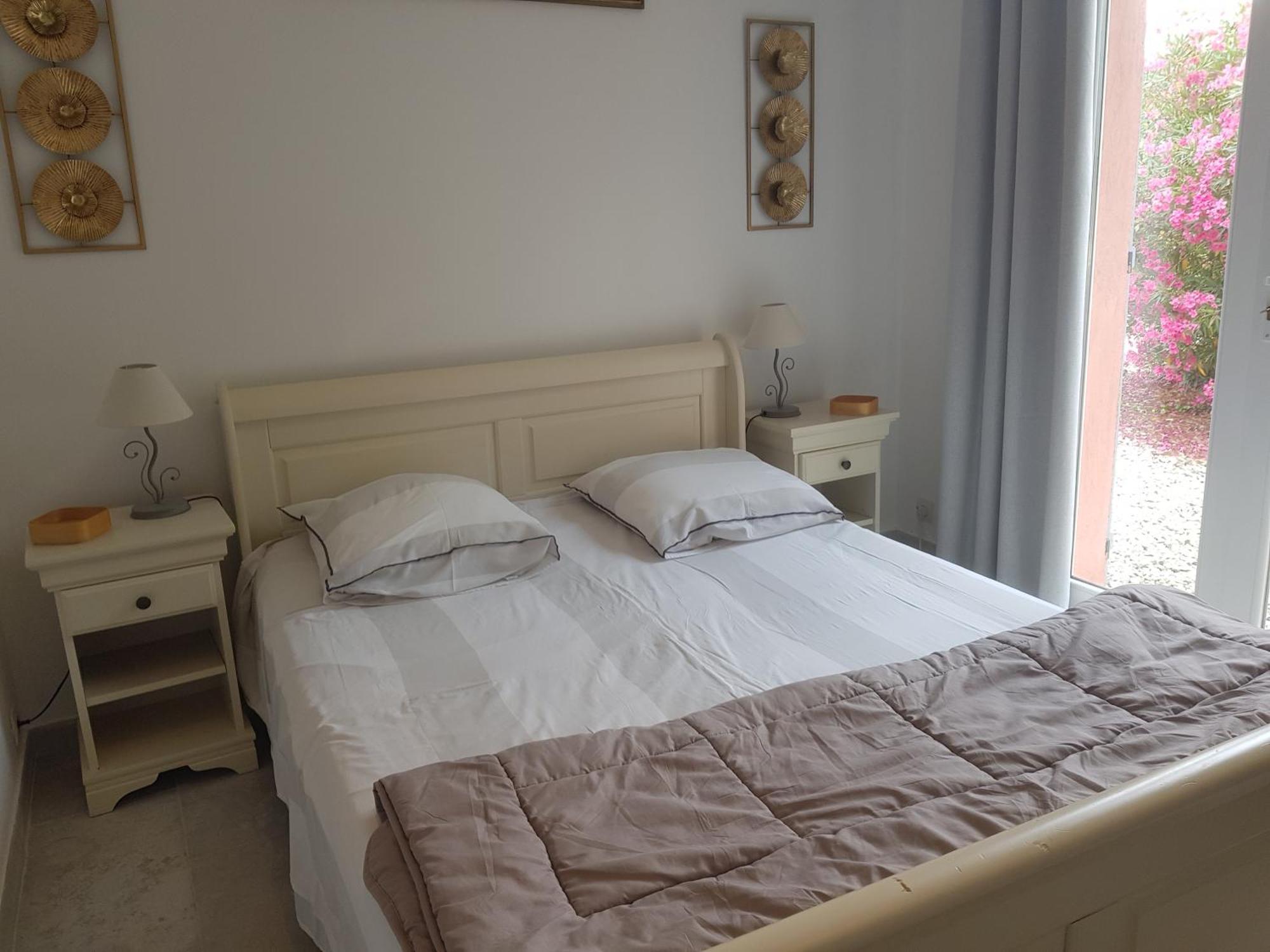 Les Lézards au Soleil Bed and Breakfast Draguignan Eksteriør billede
